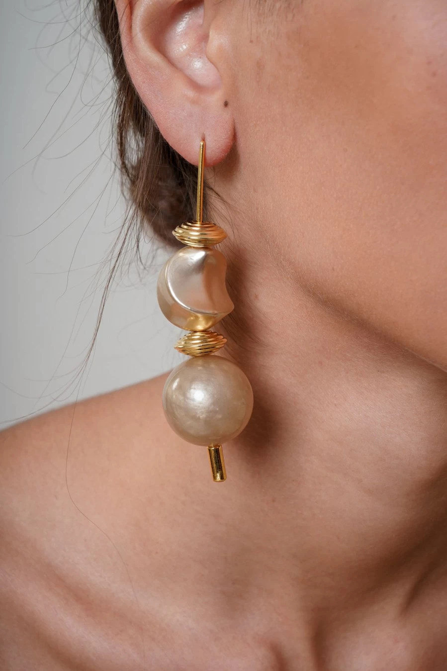 Vanina Women's Holiday Earrings - Elegant Festive Jewelry for Christmas & Celebrations