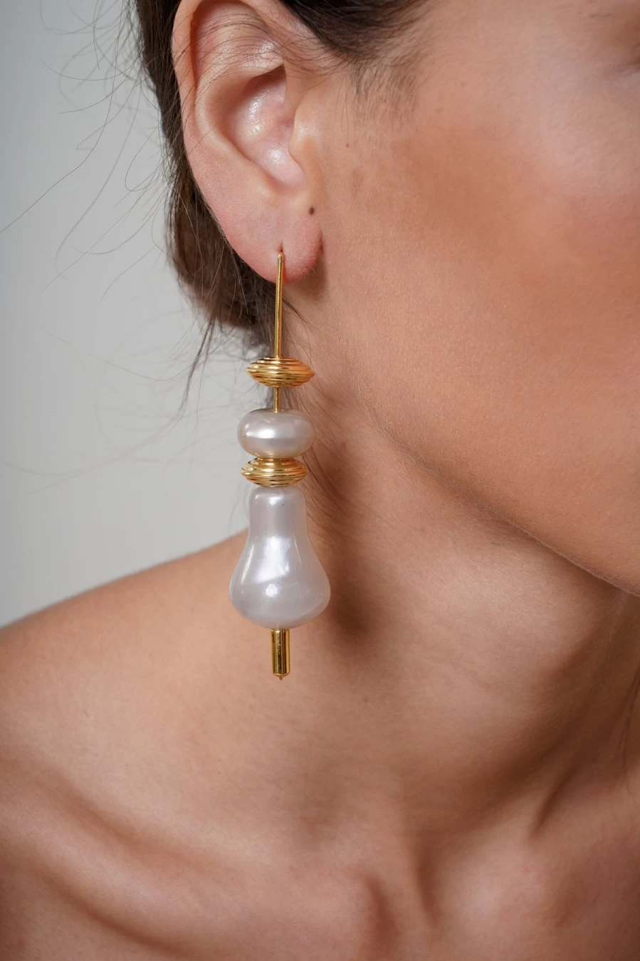 Vanina Women's Holiday Collection Elegant Festive Earrings