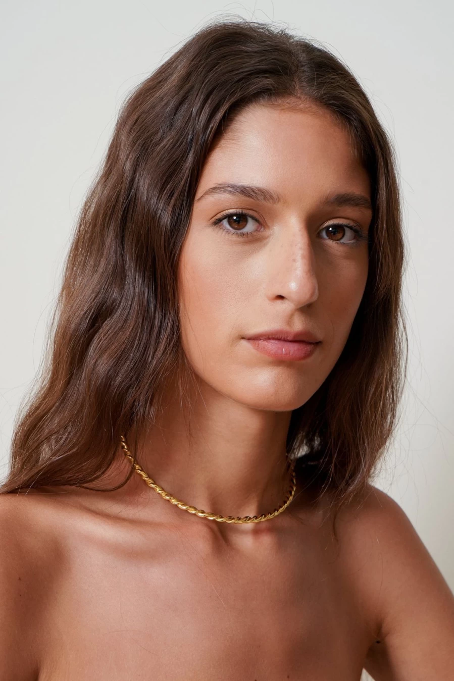 Vanina Women's Linguine Choker Necklace - Elegant Gold-Tone Chain Choker for Women