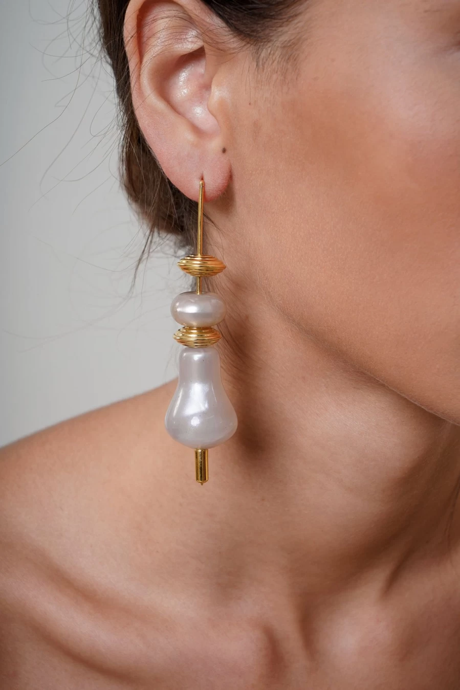 Vanina Women's Holiday Earrings - Elegant Festive Jewelry for Christmas & New Year