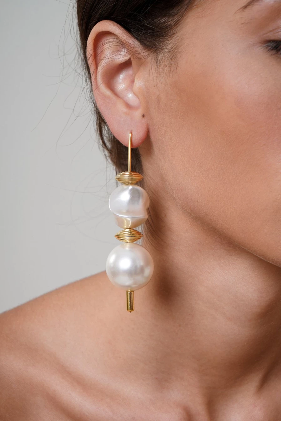 Vanina Women's Holiday Earrings - Elegant Festive Jewelry for Christmas & New Year
